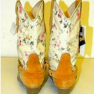 Santa Fe boot Co. Tan/suade boots